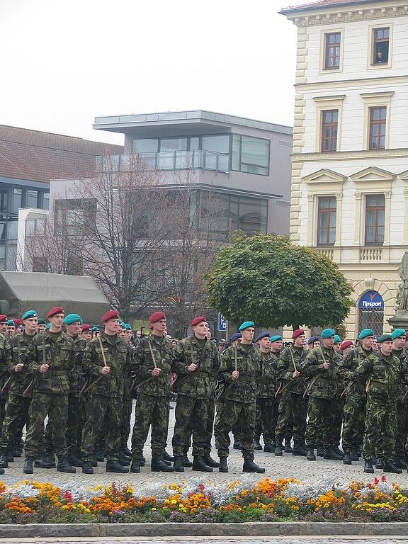 Vojáci dnes přísahali na vyškovském náměstí 