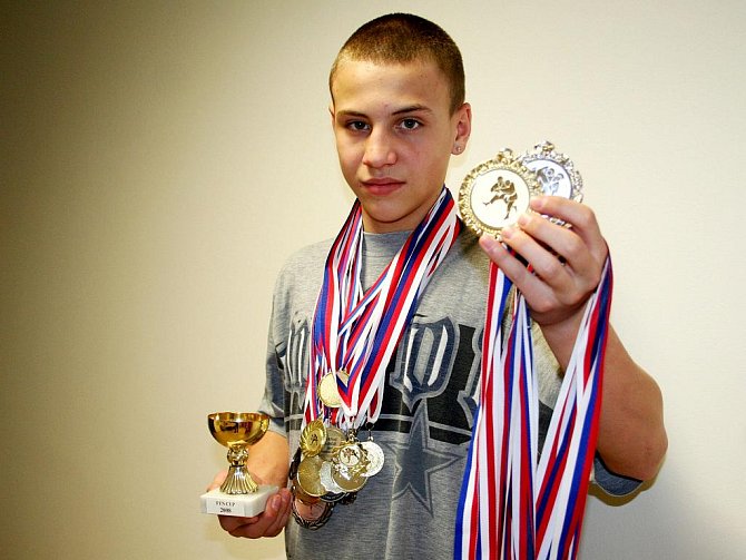 Patnáctiletý judista se svému milovanému sportu věnuje už sedm let. Posbíral řadu medailí, i těch mezinárodních.
