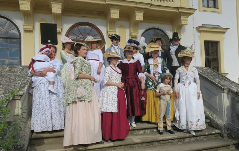 V sobotu 4. července se návštěvníci parku u slavkovskému zámku mohli vrátit do časů rokoka.