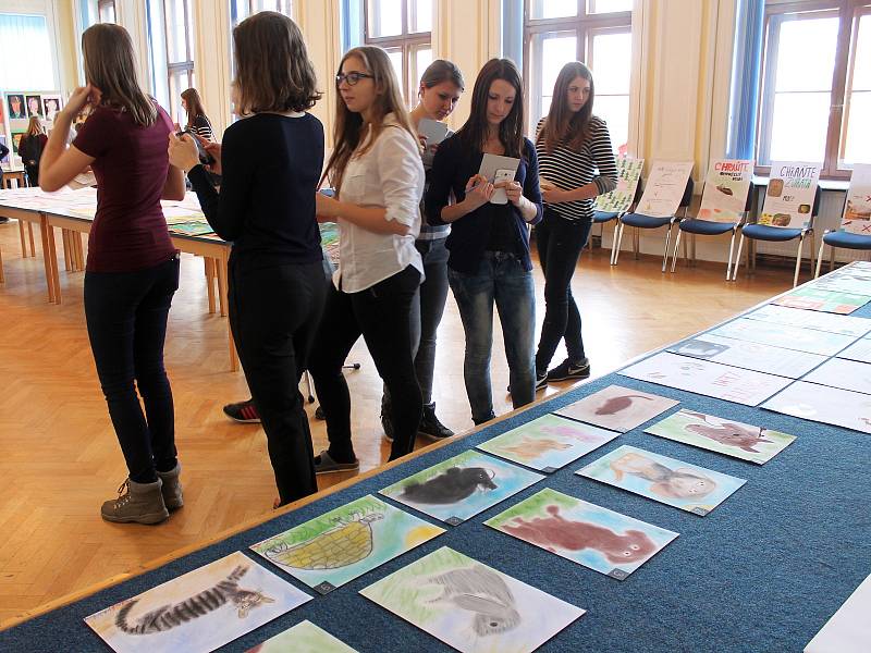 Vyškovské gymnázium i odborné školy v úterý představily svou činnost stovkám zájemcům o studium.