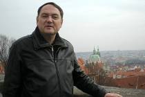 Miloslav Brtníček, ředitel základní školy, dlouholetý fotbalový funkcionář