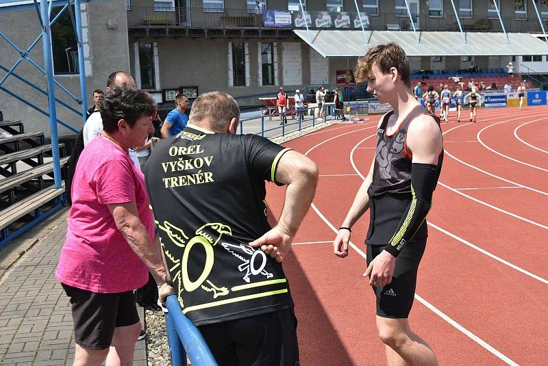 První kolo MMaS družstev juniorů/juniorek a MMaS jednotlivců juniorů/juniorek  sekonalo 5. 6. 2021 na Atletickém stadionu TJ Lokomotiva v Olomouci.