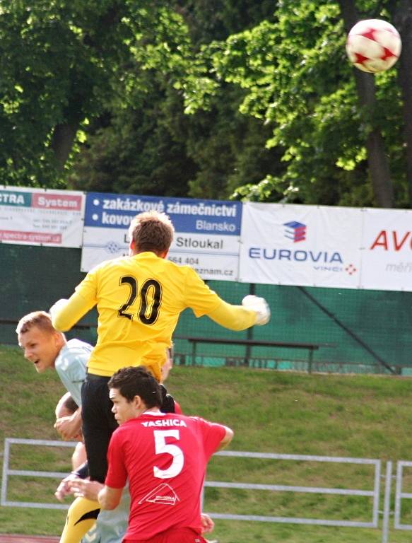 V dohrávce 18. kola divize D prohrál MFK Vyškov doma s HFK Třebíč 0:2.