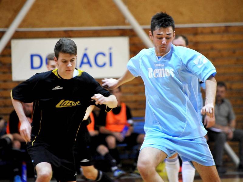 V 7. kole futsalové divize E porazil Lazor-Domus Vyškov Remos Oslavany 12:7.