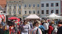 Prodejci se ve Vyškově scházejí na Masarykově náměstí.