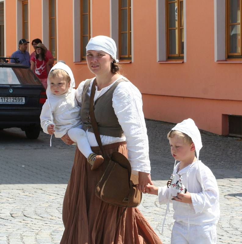 Bučovice zažily další Městské slavnosti. Už podruhé se při nich při rekonstrukci bitvy z roku 1645 pokusilo švédské vojsko dobýt zámek. Neúspěšně. Spojené síly Bučovanů nepřítele odrazily a zahnaly na útěk.