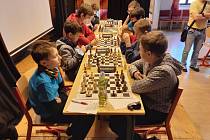 V sobotu 22. 1 2021 se v prostorách znojemského gymnázia konal druhý sraz Krajského přeboru družstev mládeže. Do Znojma vyrazili i šachisté z Vyškova.