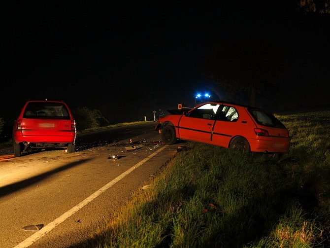 Nehoda dvou aut u Tučap.