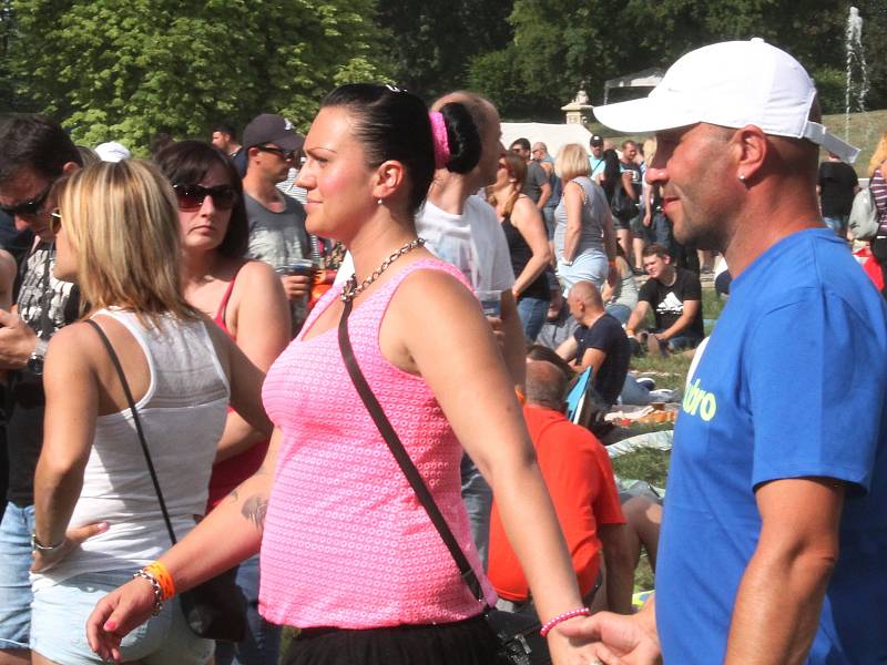 Třetí ročník hudebního festivalu Topfest se konal v zámeckém parku zámku ve Slavkově.