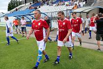 Při příležitosti devadesáti let fotbalu v Drnovicích zažil tamní stadion exhibiční fotbalový zápas.