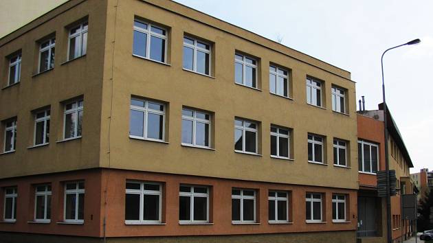 Budova bývalého Okresního stavebního podniku v Žižkově ulici. Ilustrační foto.