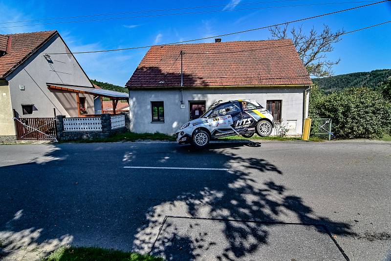 Rally Vyškov se konala o třetím zářijovém víkendu. Na start se postavila stovka posádek. Snímky pocházejí z Topolanska, Račicka a také z depa.