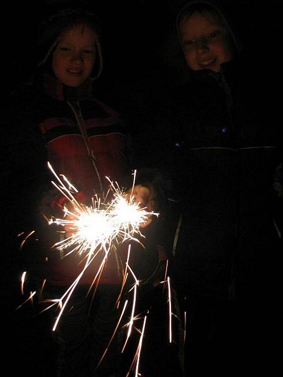 Jako první nechala slavnostní silvestrovský ohňostroj odpálit obec Moravské Málkovice.