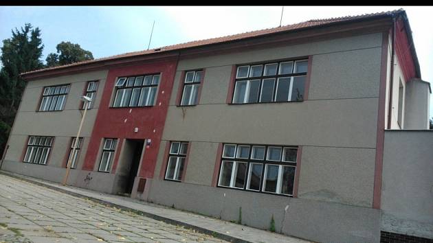 Základní škola Wiedernannova v Ivanovicích na Hané.