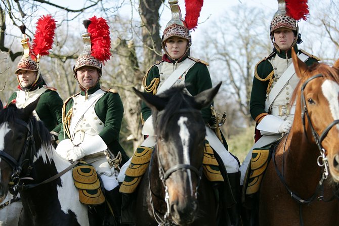 V parku Zámku Slavkov bojovaly armády tří císařů o dobovou vesničku.