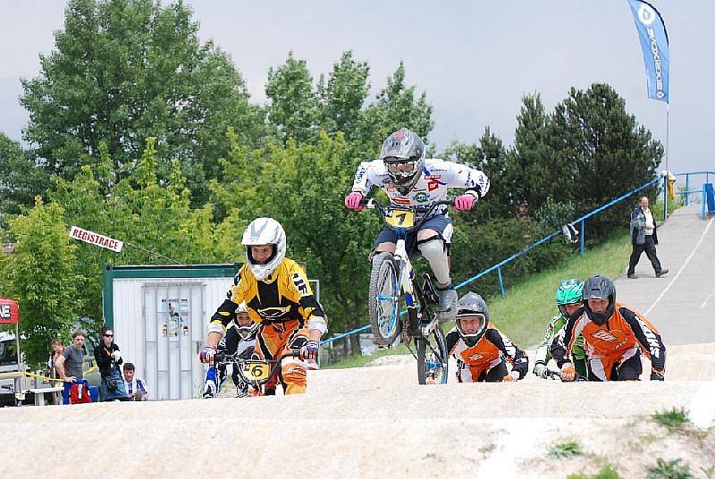 Vášní Ladislava Školaře je bikros.