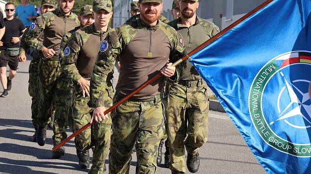 Do podpory Amálky Šeďové z Bučovic se zapojili vojáci z Mnohonárodního bojového uskupení na Slovensku, kde zorganizovali charitativní běh.