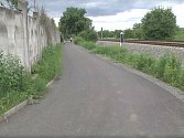 Nový úsek stezky v místě nezpevněné účelové cesty vede od ulice Koliba v Bučovicích k Májové v Černčíně.