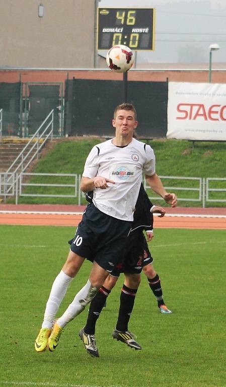 V desátém kole moravskoslezské fotbalové ligy (MSFL) remizoval MFK Vyškov na domácím trávníku s FK Slavia Orlová-Lutyně 0:0.