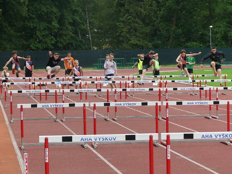 V Nanukovém pětiboji AK AHA Vyškov si nejlépe vedla Eliška Derková.