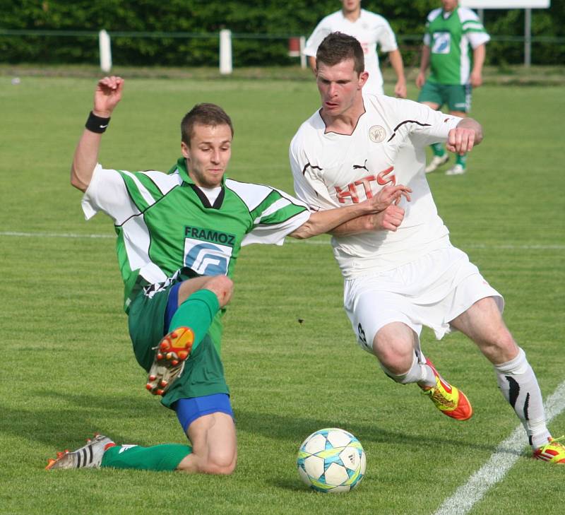 V dohrávce krajského přeboru porazili fotbalisté Framozu Rousínov Sokol Novosedly 2:1.