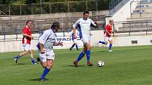 Při příležitosti devadesáti let fotbalu v Drnovicích zažil tamní stadion exhibiční fotbalový zápas.