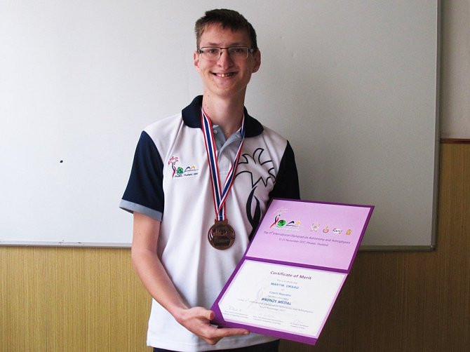 Student vyškovského gymnázia Martin Orság uspěl v astronomické soutěži v Thajsku. Skončil třetí.