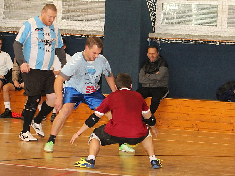 Třináctý ročník Zimního Orel Cupu 2018 ve Vyškově ve futsalu vyhrál "hvězdný tým" s českým reprezentantem Davidem Cupákem.