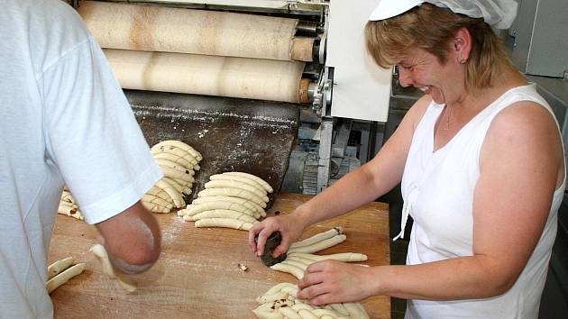 V Rašnerově pekárně ve Vyškově používají na pečení starou recepturu.