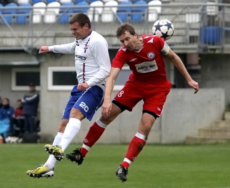 Až v sobotu fotbalisté MFK Vyškov asi plně pochopili, jak bylo hráčům Prostějova, kterým nedávno na svém trávníku za pětatřicet minut nastříleli pět gólů. Stejný příděl dostali za první poločas od Líšně.