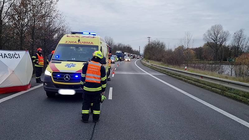 Tragédie na I/50 u Slavkova. V autě tam při havárii ve čtvrtek zemřela žena.