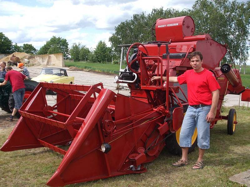 Exponáty muzea zemědělské techniky v Hošticích-Herolticích