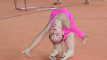 Jubilejní desátý závod jednotlivkyň v moderní gymnastice.