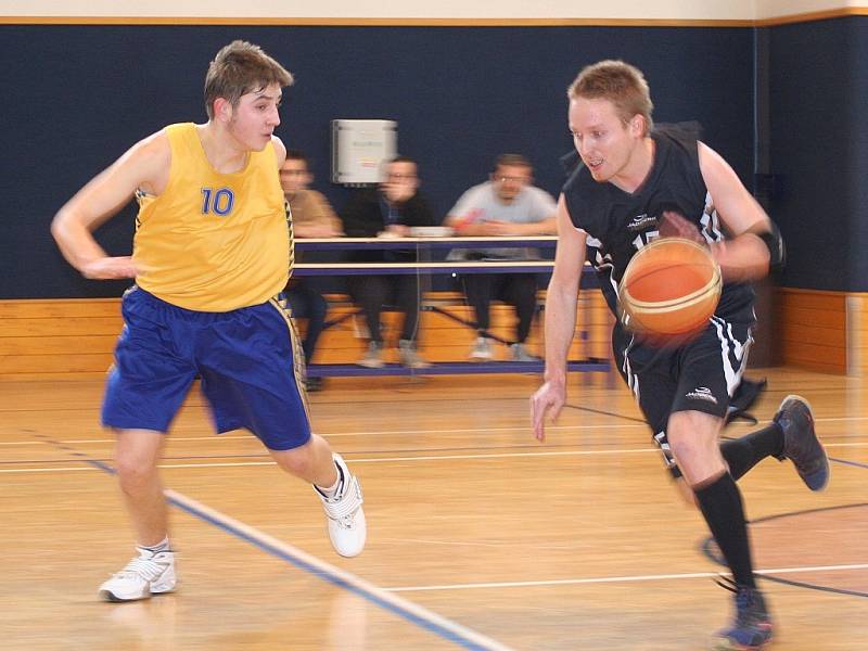 Vyškovští basketbalisté proti v tmavém hrající Jihlavě v neděli neuspěli. Domácí tak jsou ke své nelibosti blíže k zápasům o záchranu než ke klidnému zakončení sezony. 