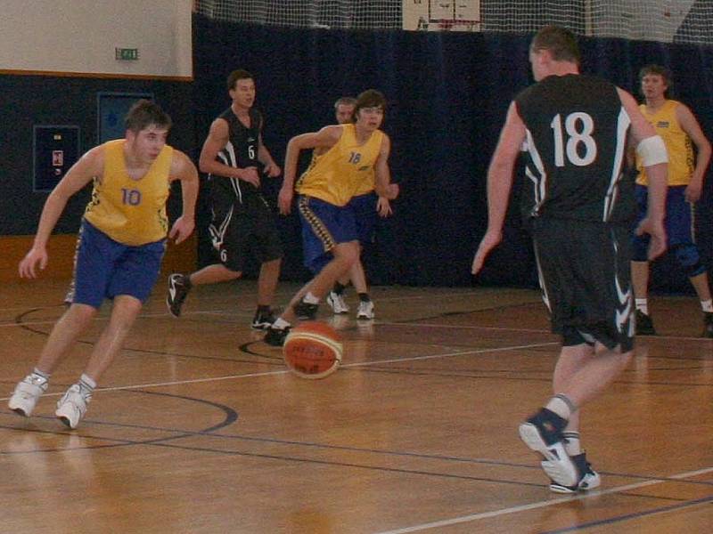 Vyškovští basketbalisté proti v tmavém hrající Jihlavě v neděli neuspěli. Domácí tak jsou ke své nelibosti blíže k zápasům o záchranu než ke klidnému zakončení sezony. 