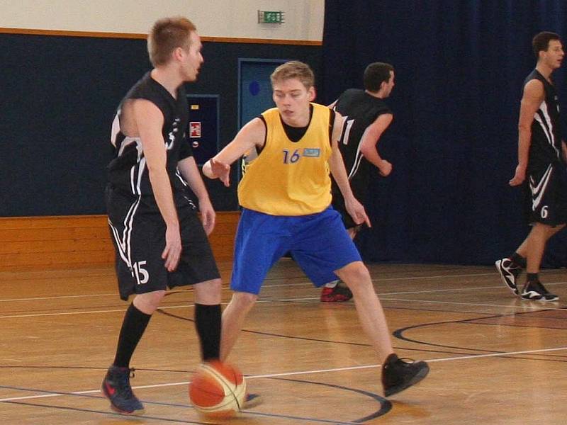 Vyškovští basketbalisté proti v tmavém hrající Jihlavě v neděli neuspěli. Domácí tak jsou ke své nelibosti blíže k zápasům o záchranu než ke klidnému zakončení sezony. 