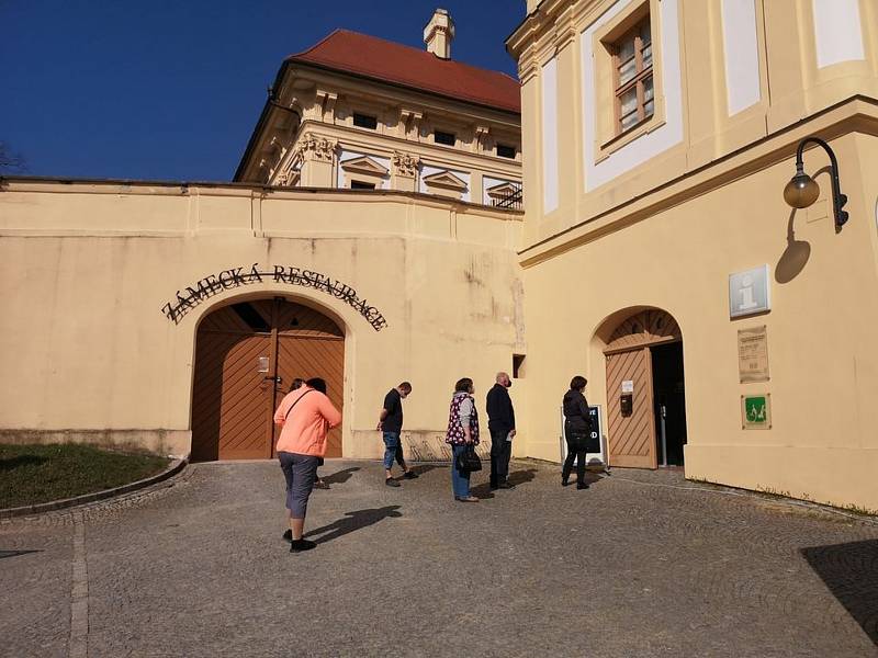 Testovací centrum ve Slavkově.