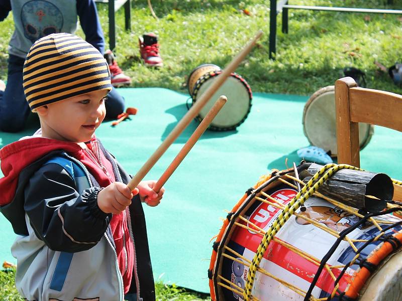 Lidé se bavili ve vyškovském Zoo parku. Oslavili půlstoletí od jeho založení.