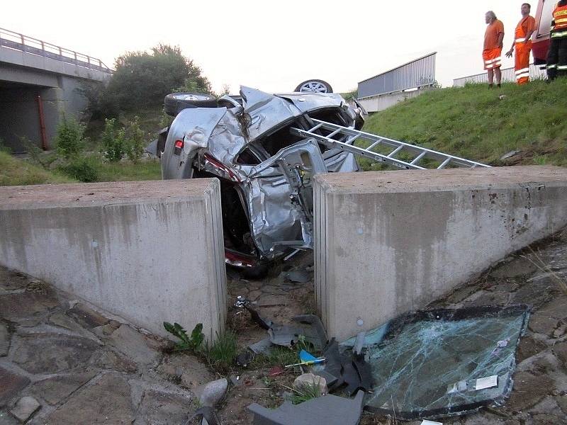 Tragická autonehoda na 239. kilometru dálnice D1 u Ivanovic na Hané.