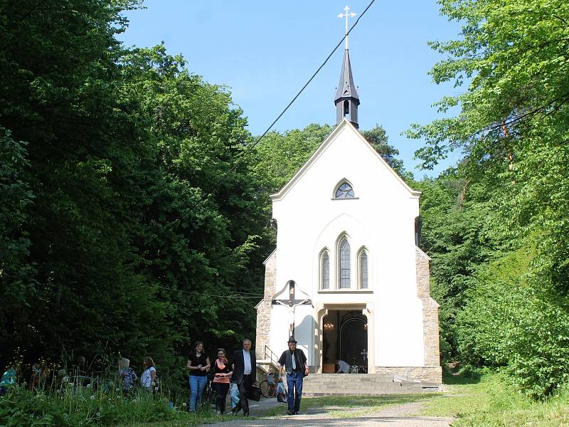 U kaple Strachotínka ve vyškovských Hamiltonech si nově lidé přečtou o historii lokality i pověsti.