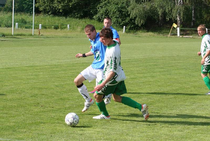 Fotbalisté Rousínova zdolali Rájec-Jestřebí 1:0.