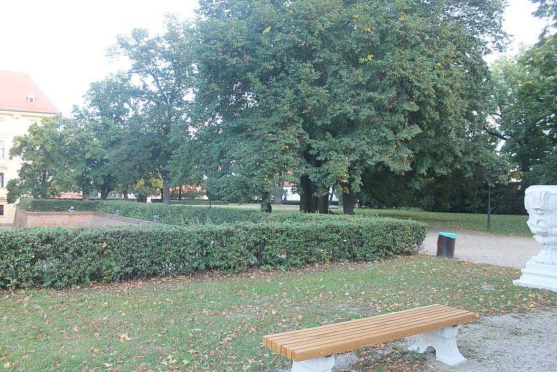 Letní teploty ve Slavkově výrazně snižuje především zámecký park, další rozšiřování zeleně bude do budoucna jednou z priorit.