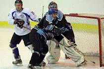 Hokej, krajská liga: Kometa Úvoz (v bílém) vs. Svišti Vyškov