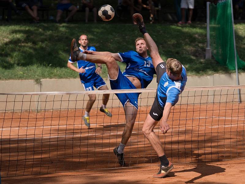 Vítězně zahájili play-off II. ligy nohejbalisté Holubic. Doma porazili Solidaritu Praha 5:4.