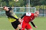 Remízou 3:3 skončilo utkání fotbalové I. B třídy FC Medlánky (červené dresy) - TJ Sokol Kobeřice.