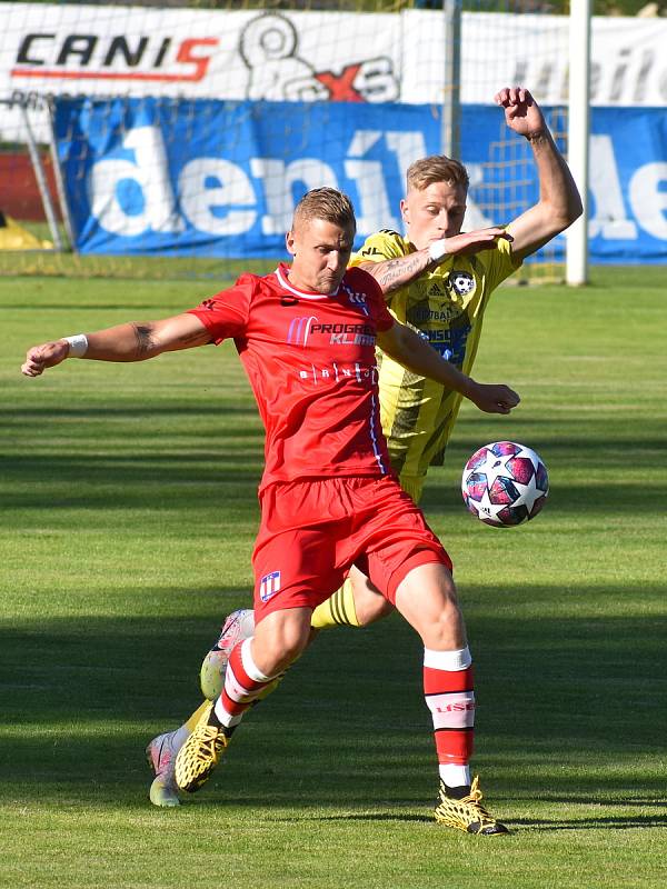 Michal Jeřábek se v Líšni raduje z vedení ve druhé lize.