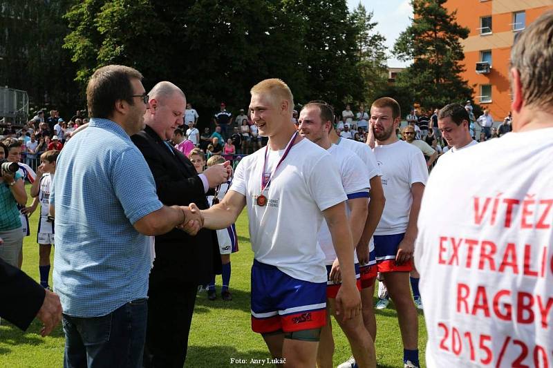 Ragbisté Jimi Vyškov porazili v rozhodující bitvě Tatru Smíchov 29:20 a získali mistrovský titul.