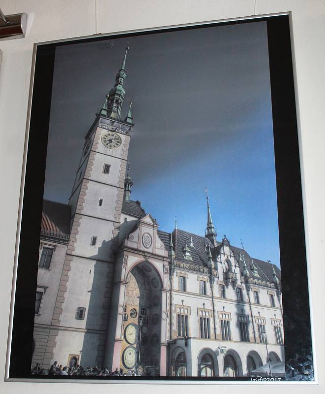 Amatérský fotograf Josef Jelínek se své zálibě věnuje přes třicet let. Vystavoval už i na Slovensku.