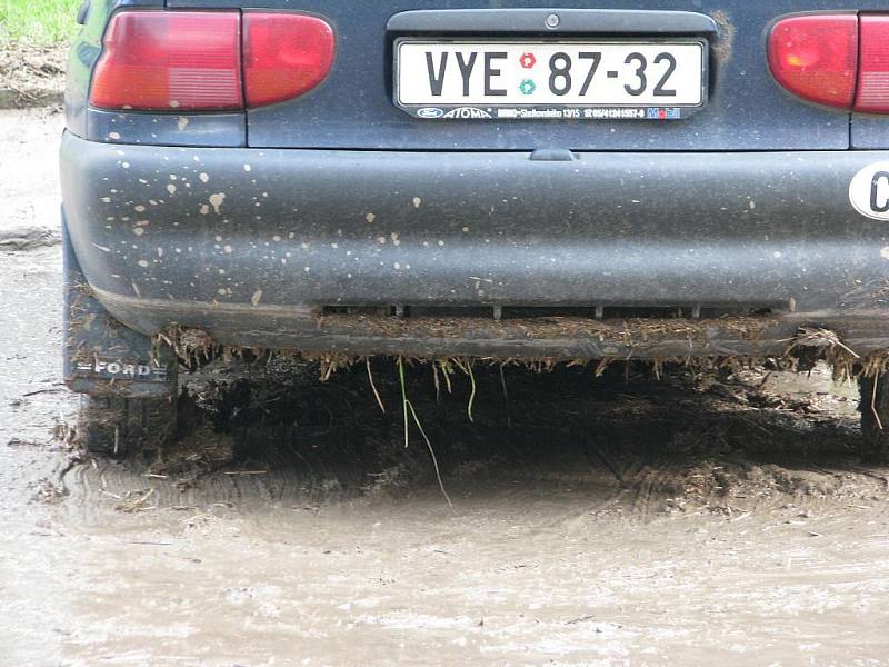 Záplavy překvapily na mnohých místech Vyškovska.