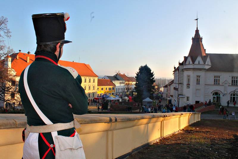 Slavkovští znovu připomněli rok 1805, kdy francouzské jednotky pod vedením císaře Napoleona porazily tehdejší kontinentální velmoci Rakousko a Rusko.